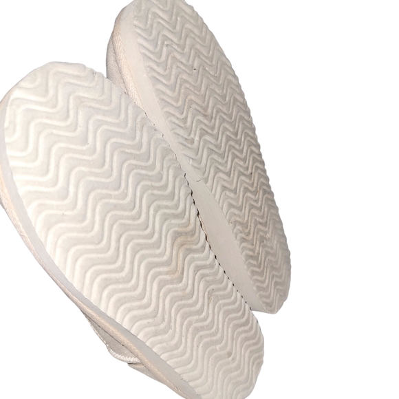 Array Women's Tan Winter Boots with White Fur - Picture 2 of 4